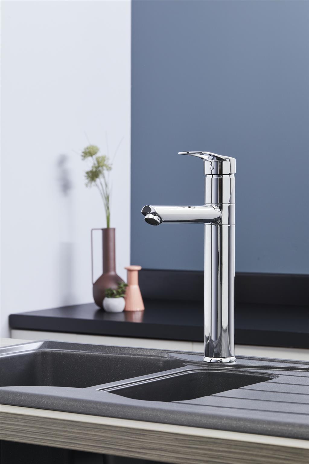 Liquida W16CH Single Lever 360 Degree Swivel Spout Chrome Kitchen Tap